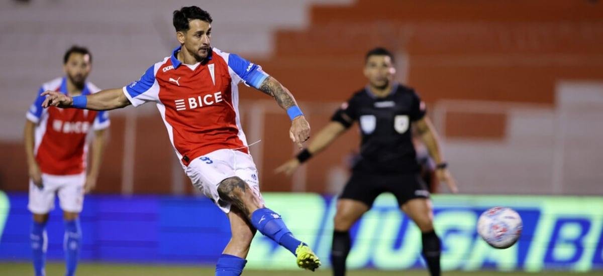 ¿Era falta? El polémico penal con el que Fernando Zampedri descontó para la UC ante Cobresal