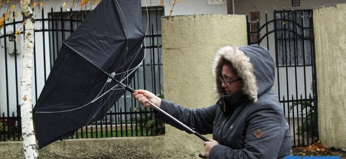 Para terminar las Fiestas Patrias: Emiten alerta meteorológica para siete regiones del país