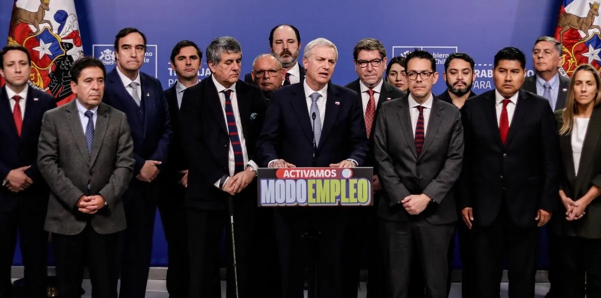 Gobierno anuncia plan "Modo Empleo" para crear 50 mil trabajos al mes de octubre: Revisa las medidas que se implementarán