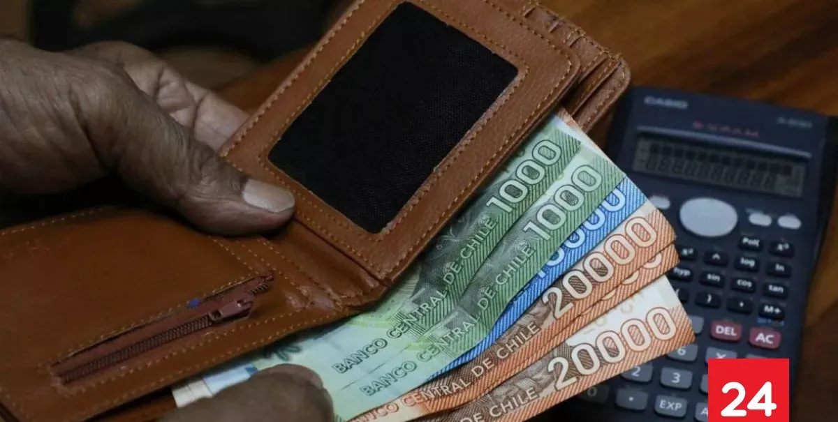 Deudores CAE: abogada señala que los bancos no respetan la tasa de interés