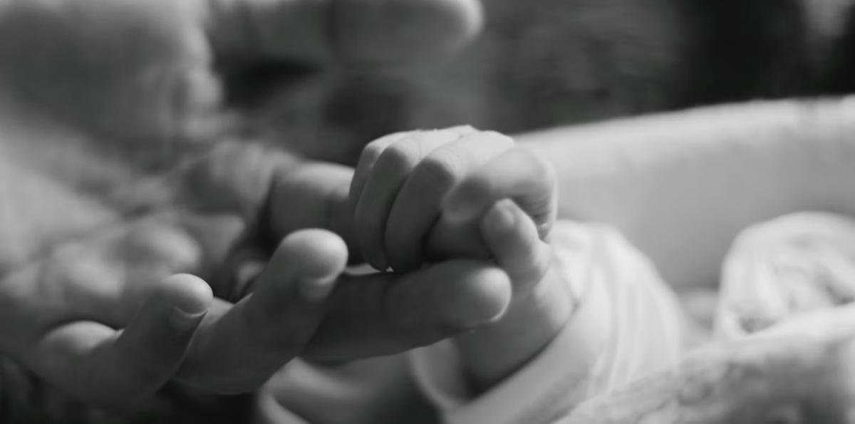 "Irresponsable con las mujeres": Ministro del Trabajo fustigó a la UDI por frenar proyecto de Sala Cuna