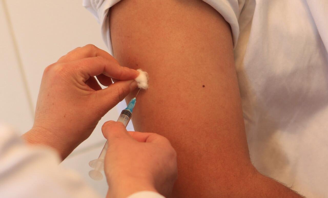 Minsal identifica primer contacto estrecho del caso importado de sarampión confirmado en Chile