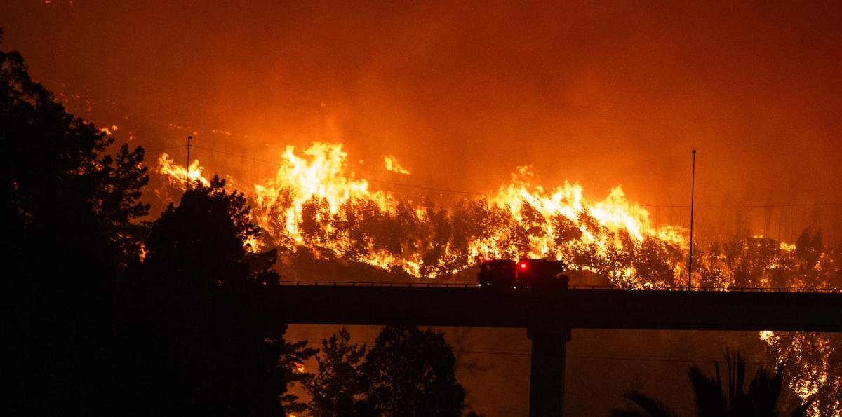 De incendios a megaincendios: por qué Chile arde ahora más