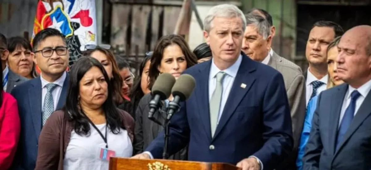 Cadem: Un 49% cree que plan de Kast favorece a los más ricos