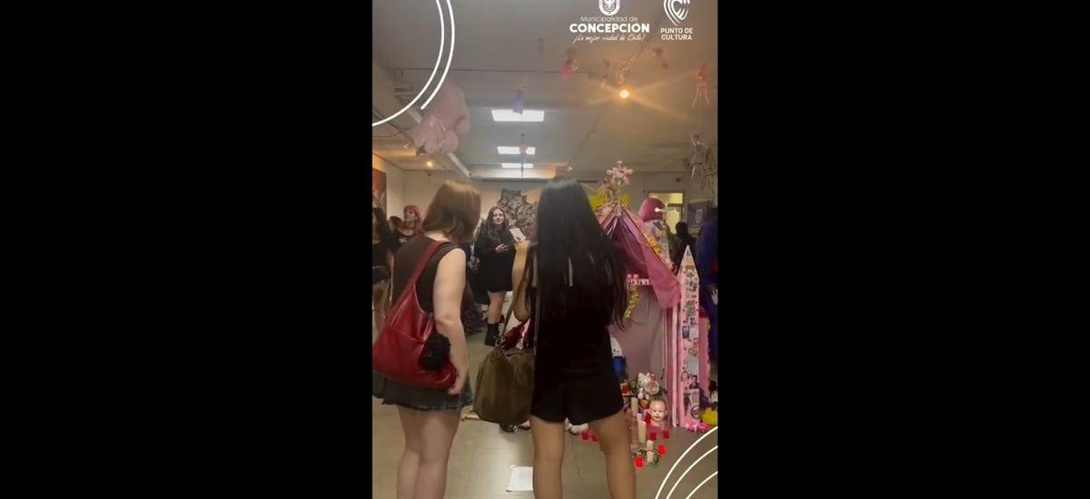 Municipalidad de Concepción abre sumario y cierra muestra en que se exhibía retrato alegórico de Camila Polizzi