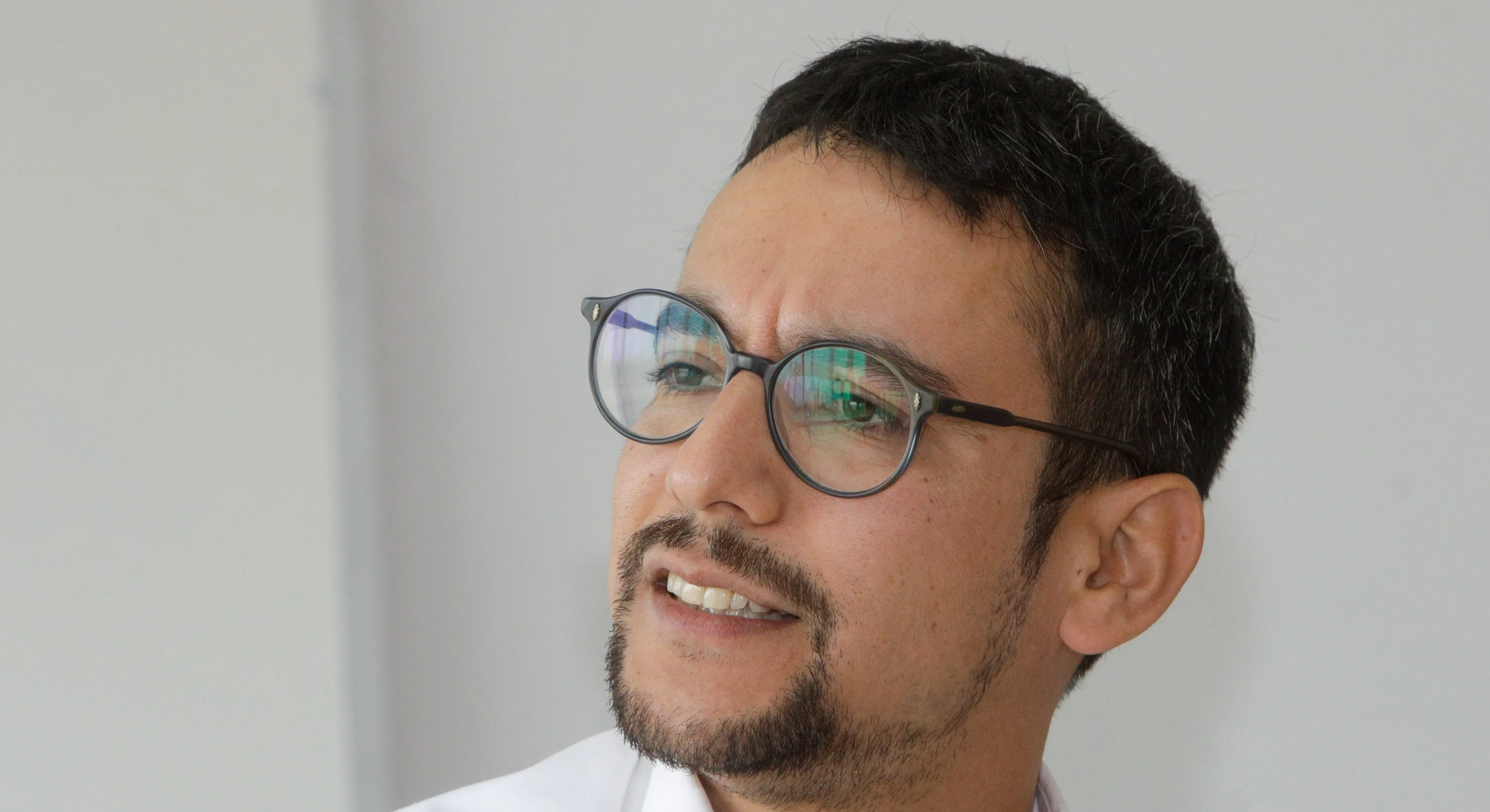 “$20 millones por tu cabeza”: Alcalde de Peñalolén denuncia amenazas de muerte por demolición de narcocasas en la comuna