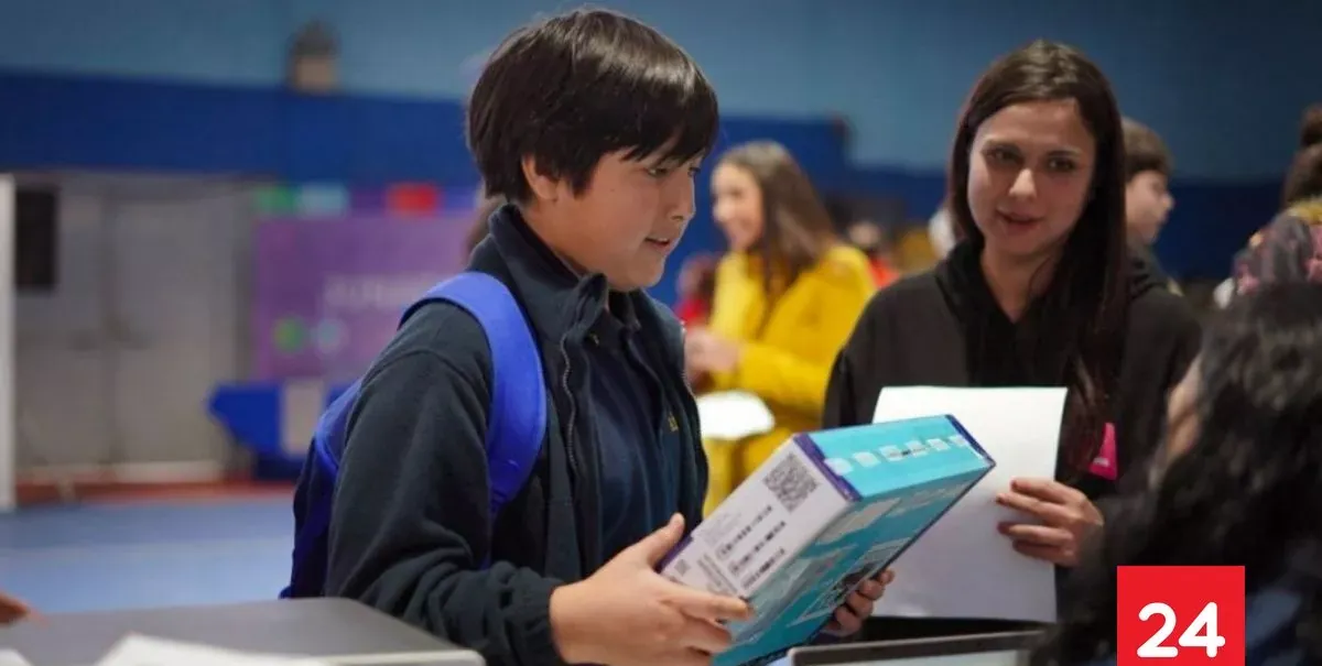 Revisa cómo acceder a la Beca TIC 2026 que entrega computadores gratuitos a estudiantes