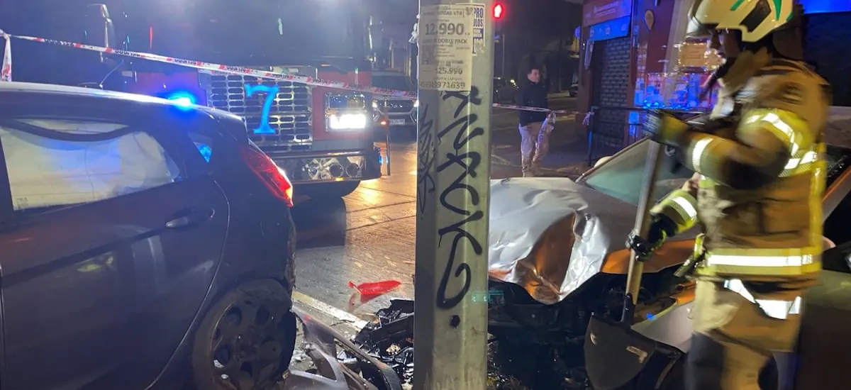 Muere pasajera de automóvil que fue chocado por carabineros e institución cursa baja de siete uniformados involucrados