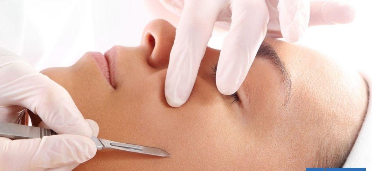 Dermaplaning: la moda estética que se ha hecho viral pero que no tiene fundamento científico