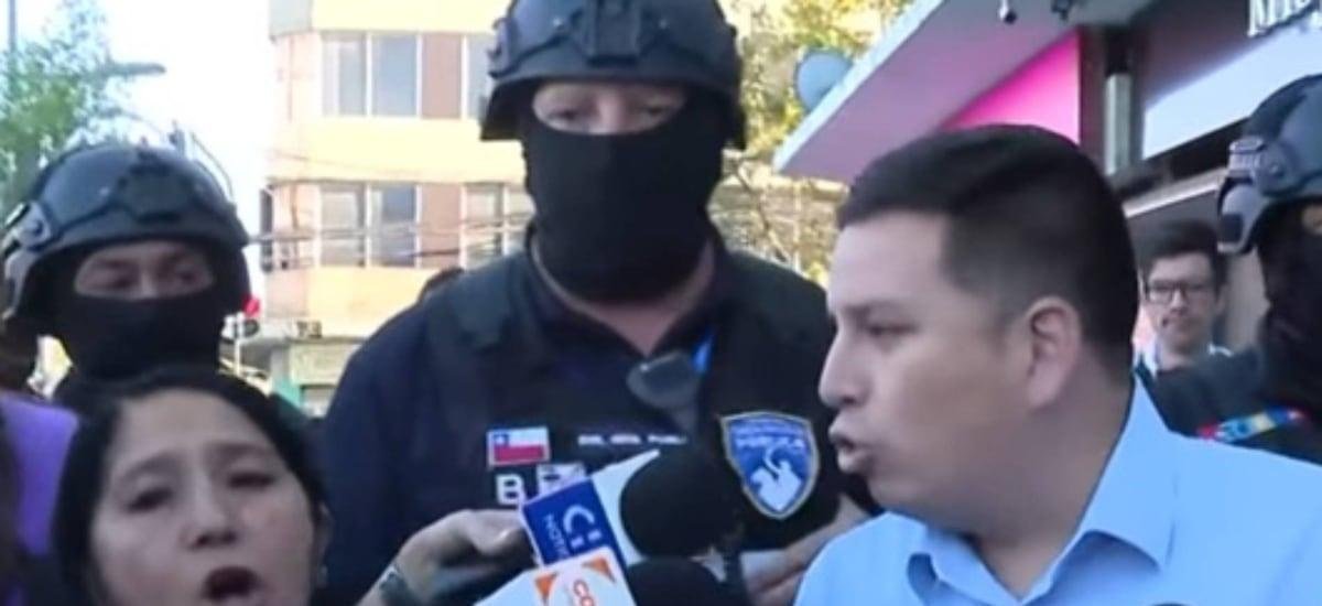 “¿Por qué nos mintió? ¡Nos fue a pedir el voto!“: alcalde Matías Toledo se harta y responde en vivo a furiosas ambulantes