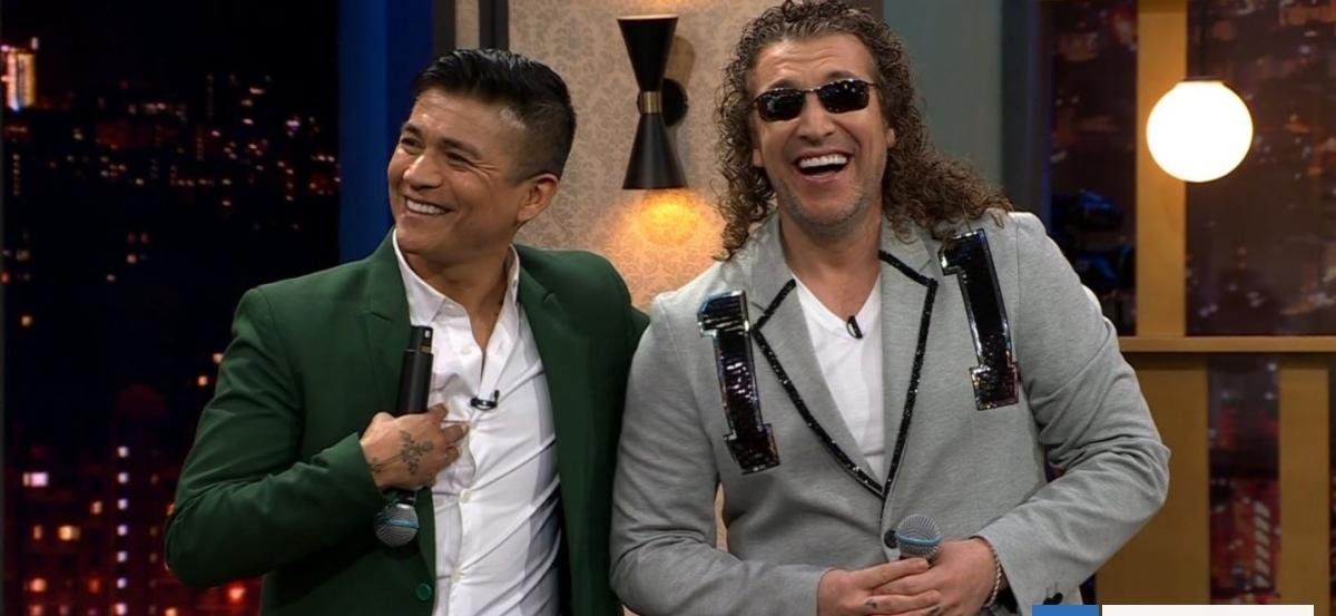 Américo se autoproclama "rey de la cumbia" y Leo Rey le envía pícara indirecta