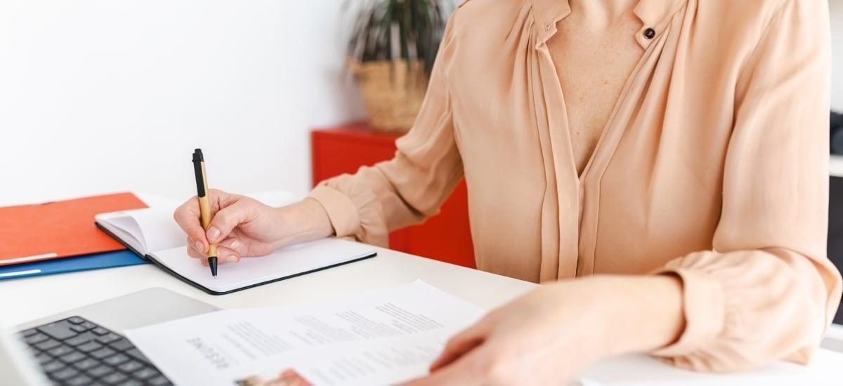 Desempleo baja a 8% y creación de puestos de trabajo anota su mayor alza en 14 meses, pero sostenida por la informalidad