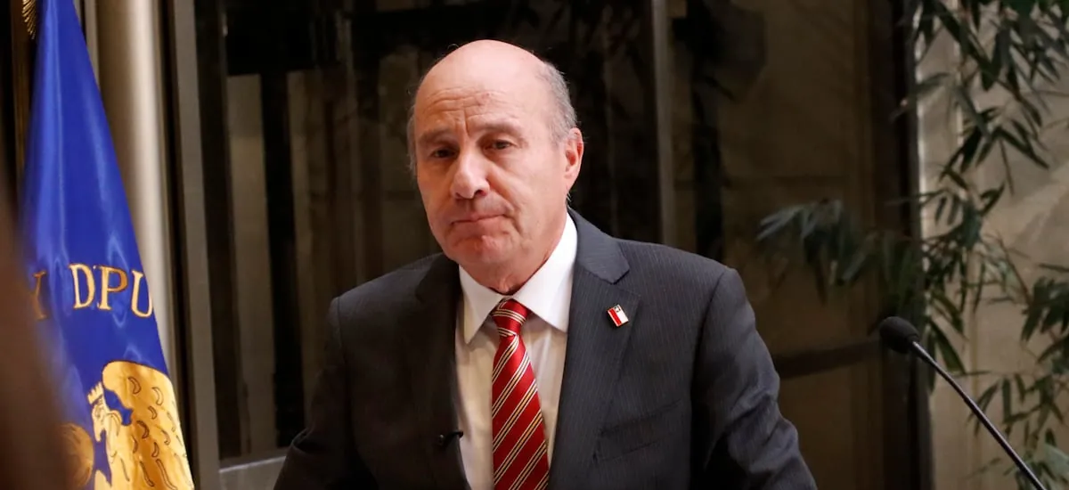 Ministro Quiroz aclara polémico oficio: “No va a haber ningún tipo de recorte alimentario, becas, para nada”