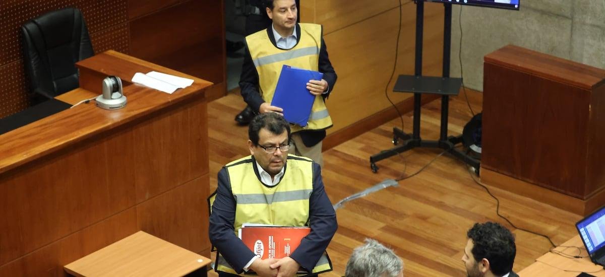 Trama bielorrusa: tribunal rechaza petición de la defensa y mantiene prisión preventiva de Eduardo Lagos