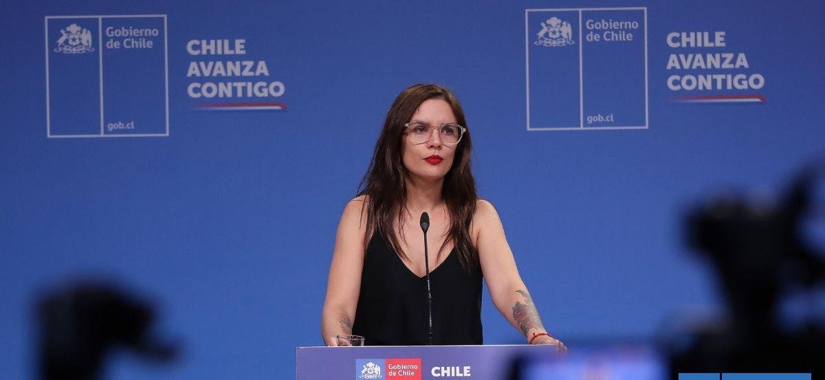 Vallejo reitera defensa a candidatura de Bachelet ante críticas: "Es una política de Estado"