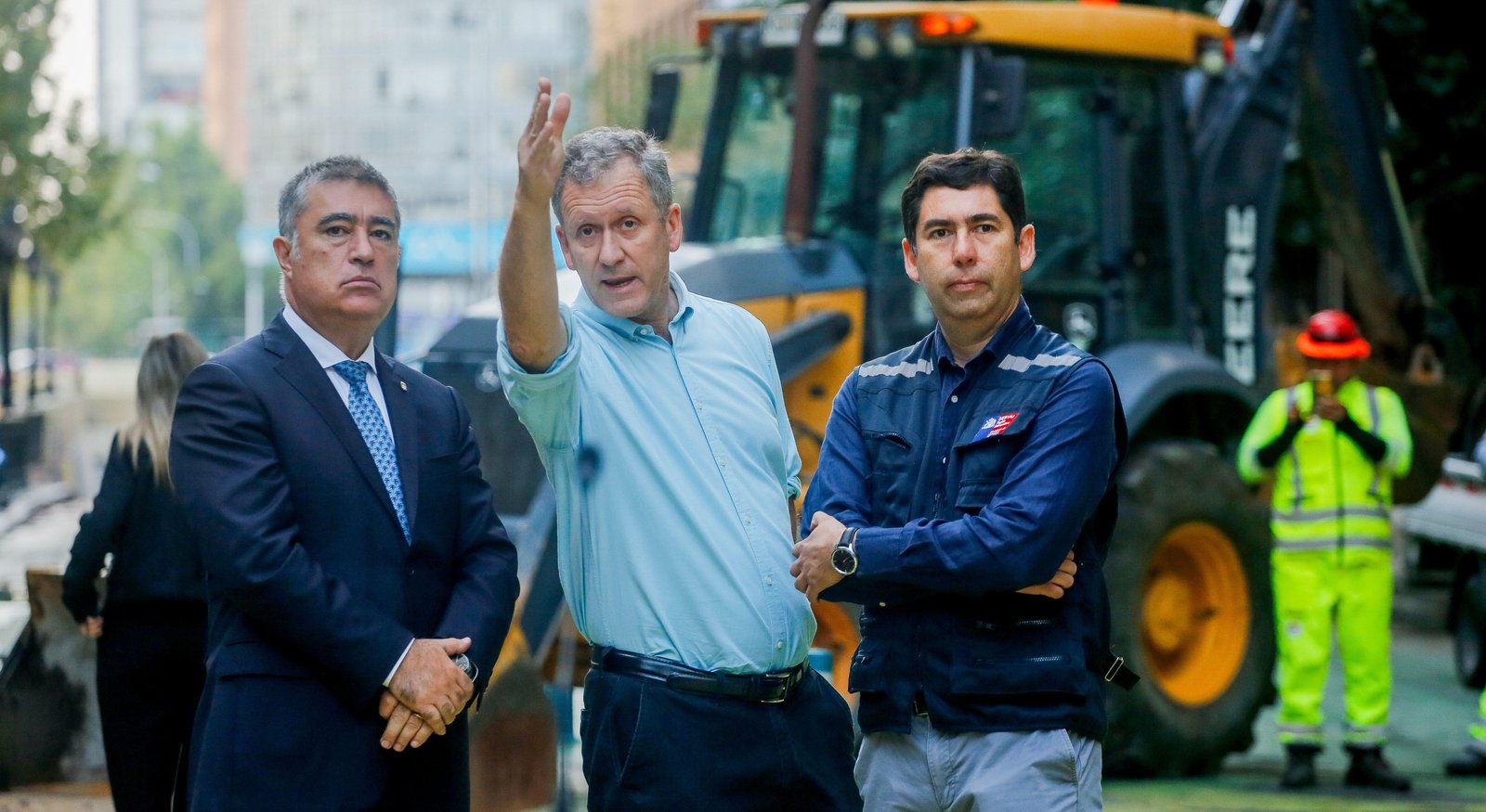 Comienzan obras en eje Bandera: Tránsito de buses RED volverá con vía semipeatonal