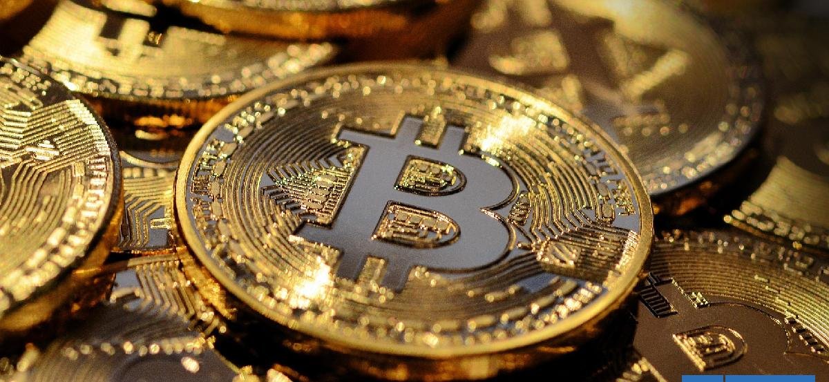 "Oro digital" en encrucijada: desplome del bitcoin revela posible pérdida de confianza en las criptos