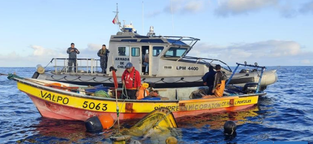 Colisión entre dos embarcaciones deja dos heridos y un bote semihundido entre Concón y Quintero
