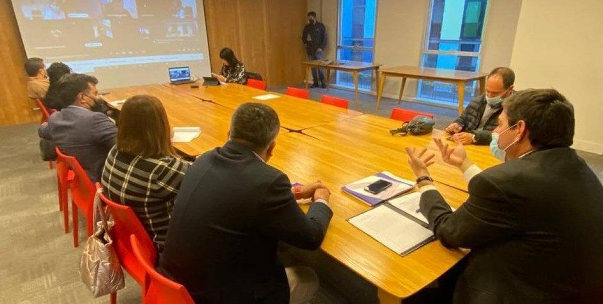 Alcaldes de 40 municipios proponen postergar, evaluar y corregir el proceso de desmunicipalización