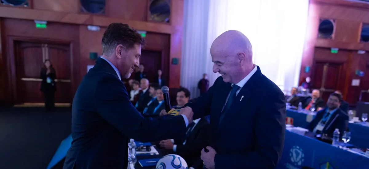 La Conmebol reacciona por primera vez al plan de Infantino de privatizar la Copa del Mundo