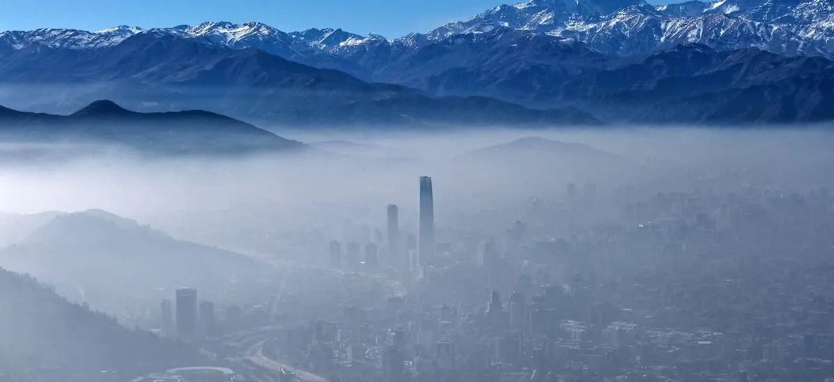 Extienden alerta ambiental para este domingo en la Región Metropolitana por persistencia de malas condiciones de ventilación