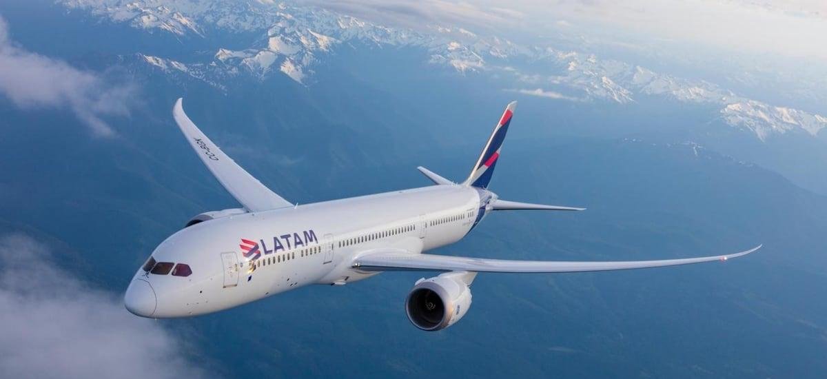 Latam Airlines anuncia sexta venta secundaria de acciones por unos US$583 millones - La Tercera