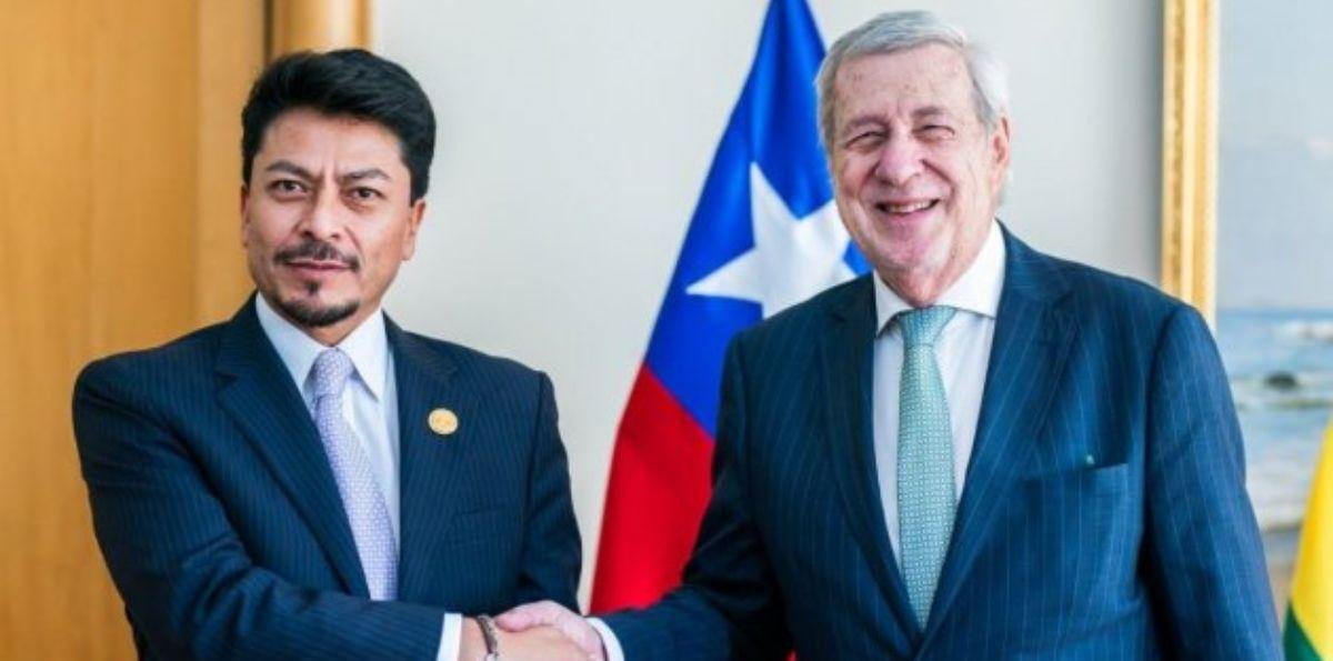 Chile y Bolivia acuerdan exención de visas para autoridades, en nueva señal de mejora de relaciones