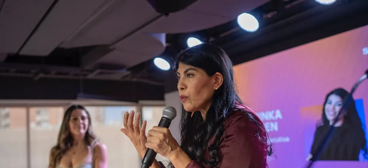 Gobierno se querella por agresión a ministra Lincolao que la tuvo retenida tres horas en la Universidad Austral