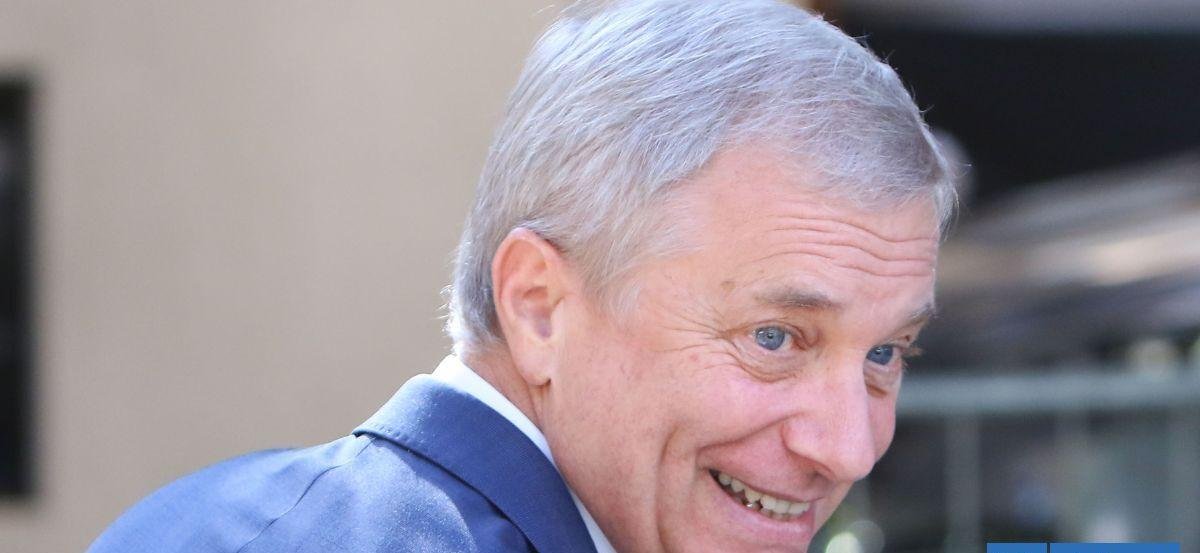 "Estrategia de mentiras": Frente Amplio se lanza contra Kast en medio de polémica por cable chino