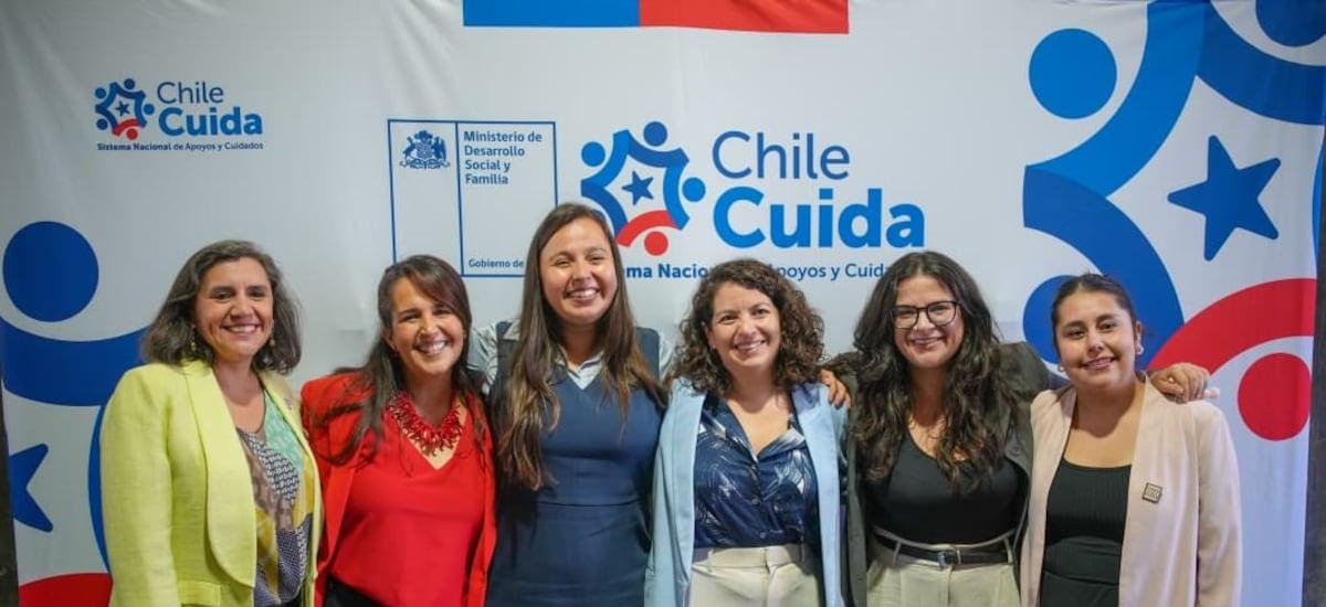 Gobierno presenta programa Chile Te Cuida y entrega kits a cuidadoras: beneficiaría a 6200 personas en su primera etapa