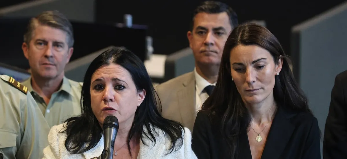 Gobierno anuncia querella por crimen en Calama y aboga por implementación de pórticos de detección de armas en colegios