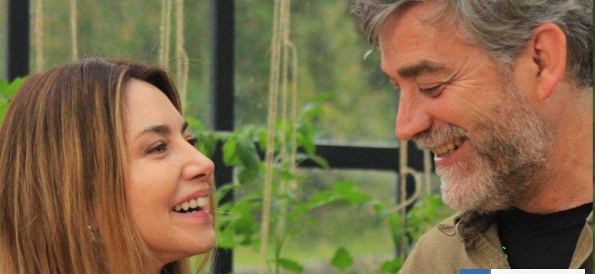 Felipe Braun y Mónica Godoy se reencuentran a 26 años de "Aquelarre" en nuevo programa "Sobre la Mesa"