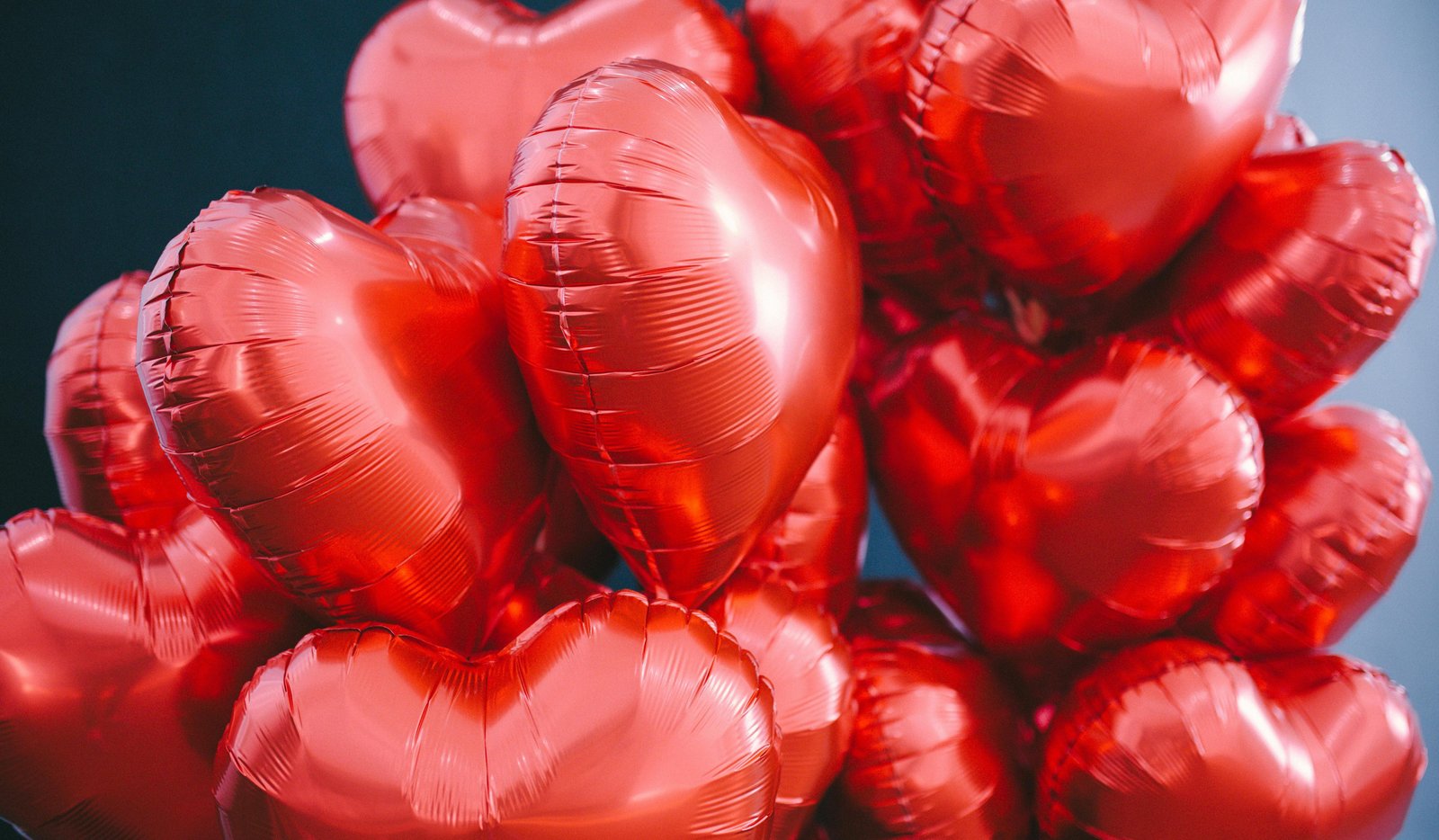 Panoramas gratuitos para el 14 de febrero: Concierto de jazz en el MUT, cine en Plaza Brasil y picnic del amor en Cerrillos