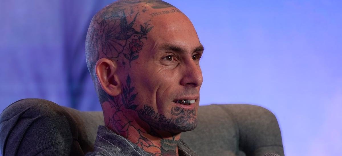 A fondo con Emanuel Noir de Ke Personajes: “Le pongo el pecho al enemigo y le doy la espalda a los aplausos”