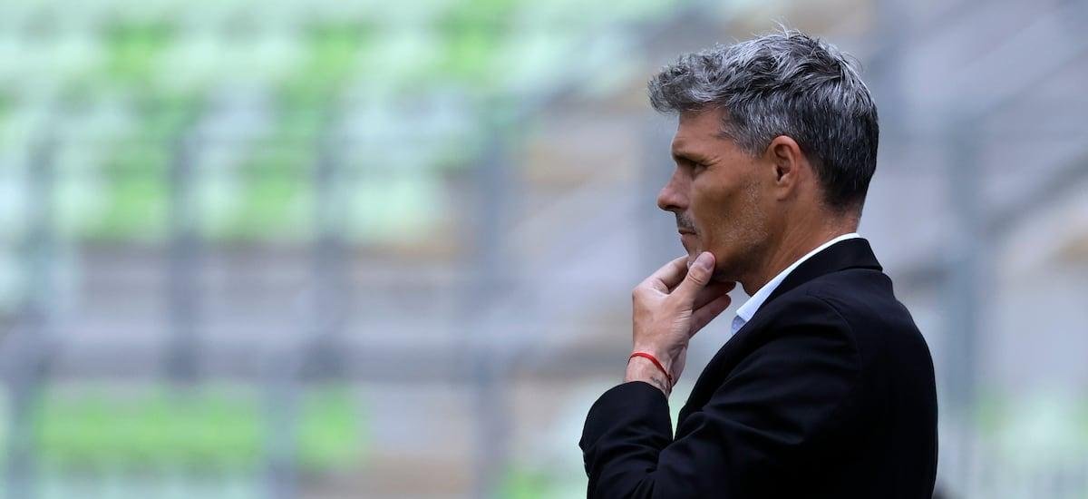 “Hemos corregido los errores de la primera fecha”: Fernando Ortiz adelanta el choque de Colo Colo contra Everton