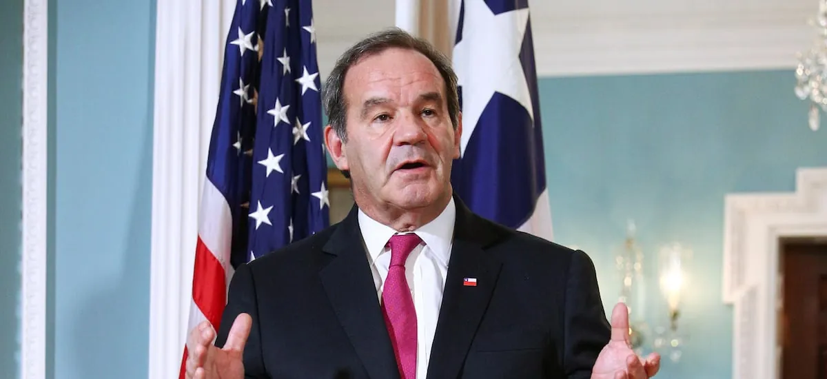 RN se desmorona: Andrés Allamand renunció después de casi 40 años militando en el partido