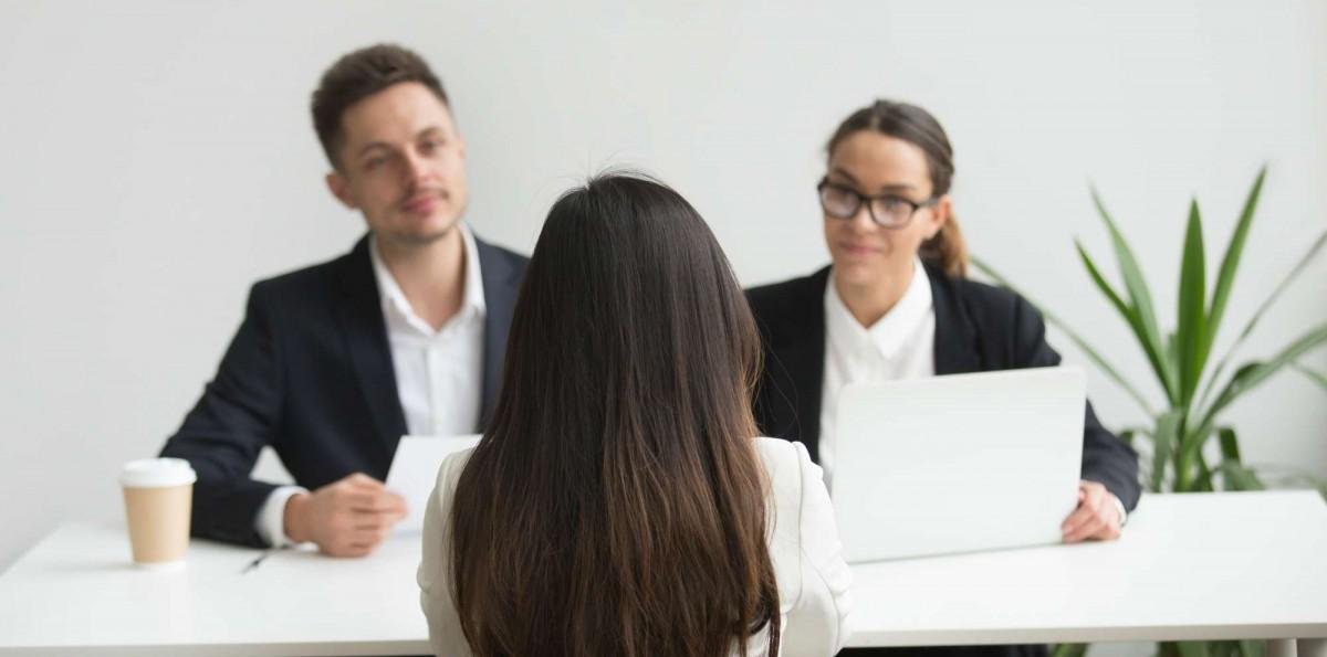 Tres acciones que debes realizar para ser un mejor candidato en entrevista de trabajo, según experto