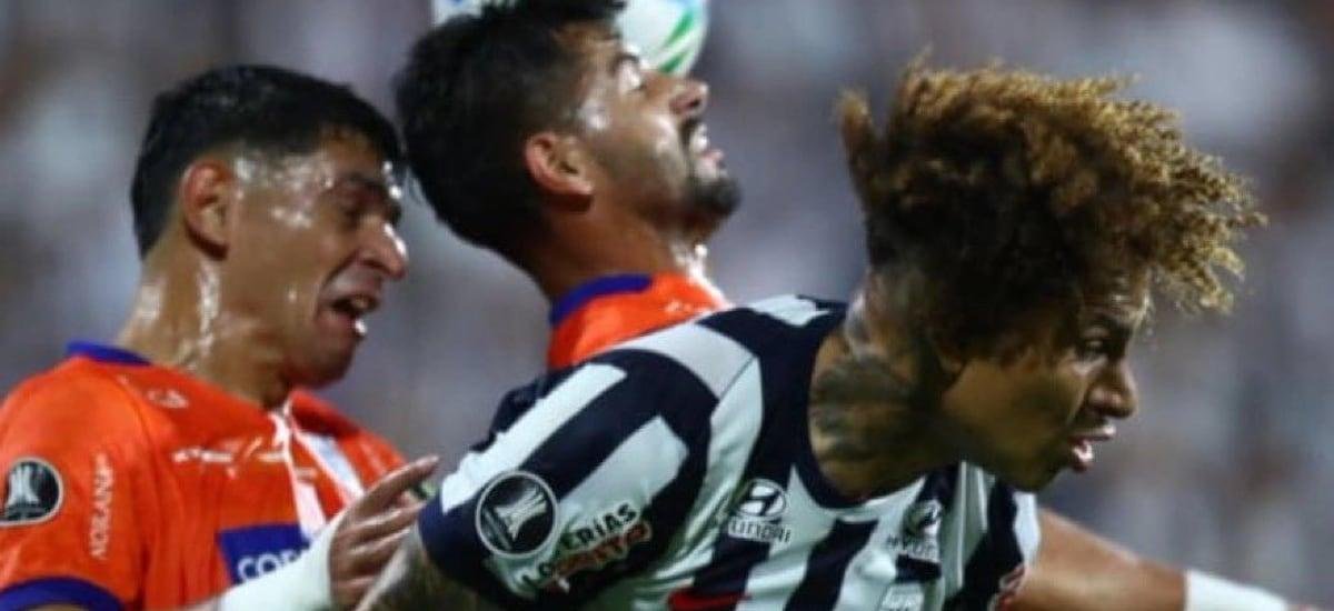 Duro golpe para Esteban Pavez y Pablo Guede: Alianza Lima se despide de la Copa Libertadores en la fase 1 - La Tercera