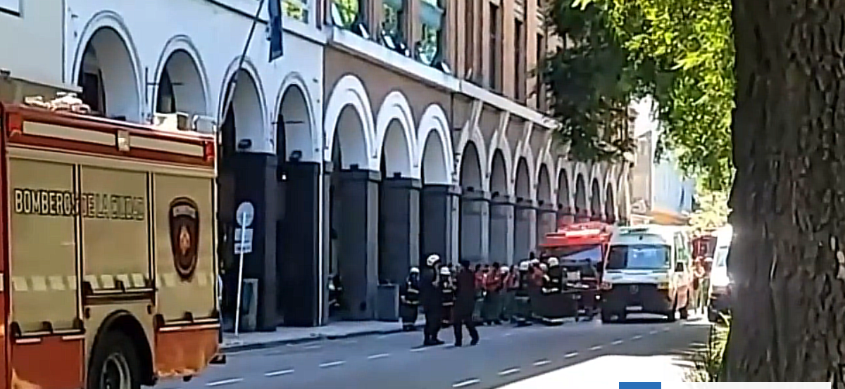 Dos heridos tras explosión de paquete bomba en escuela de Gendarmería de Buenos Aires