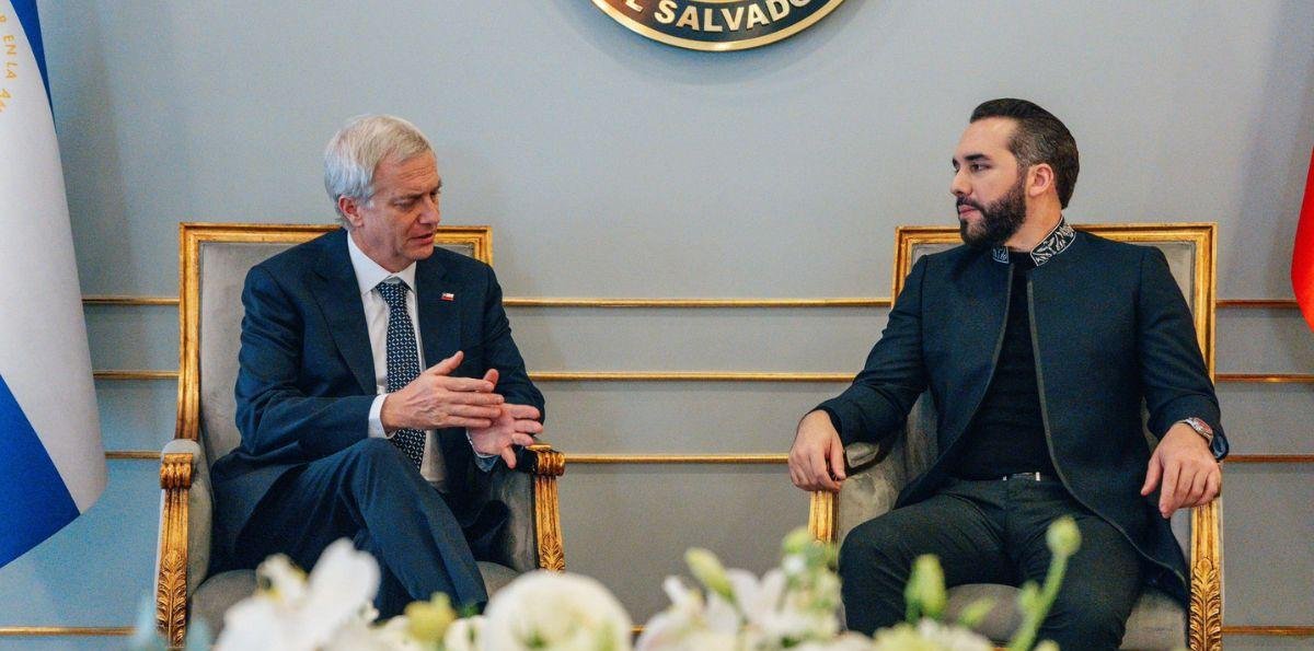 Encuesta Cadem: gira internacional de Kast recibe fuerte respaldo ciudadano con el 67%