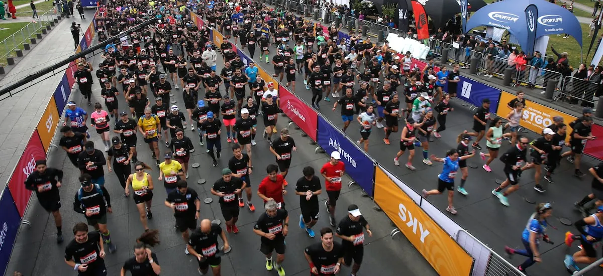 Atleta sufrió un infarto mientras corría la Maratón de Santiago 2026: “No sé cómo llegué”