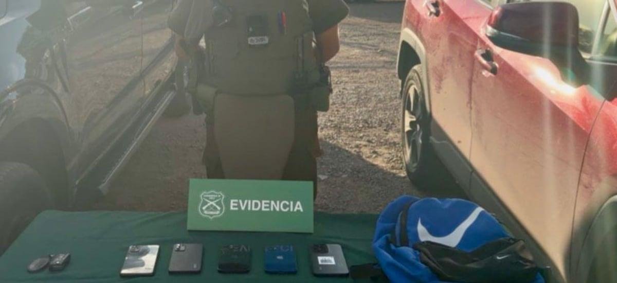 Uno debía estar cumpliendo arresto domiciliario: Carabineros detiene a cuatro sujetos involucrados en robos