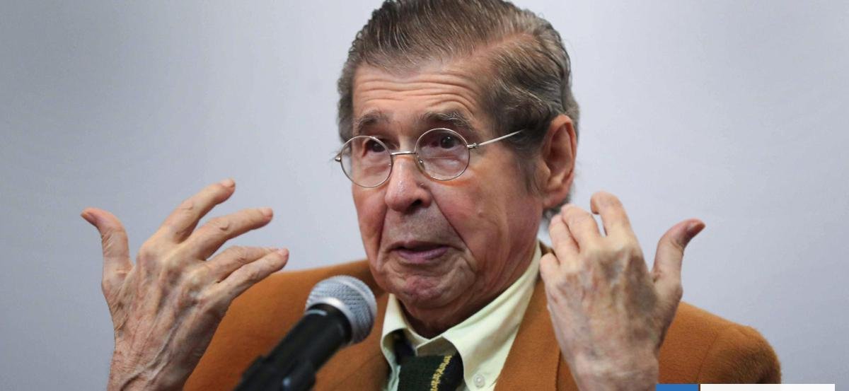 Muere Alfredo Bryce Echenique, leyenda de la literatura peruana y una de las últimas voces del "boom"