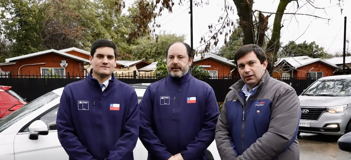 Ministro Rau resalta los derechos de los trabajadores afectados por el sistema frontal
