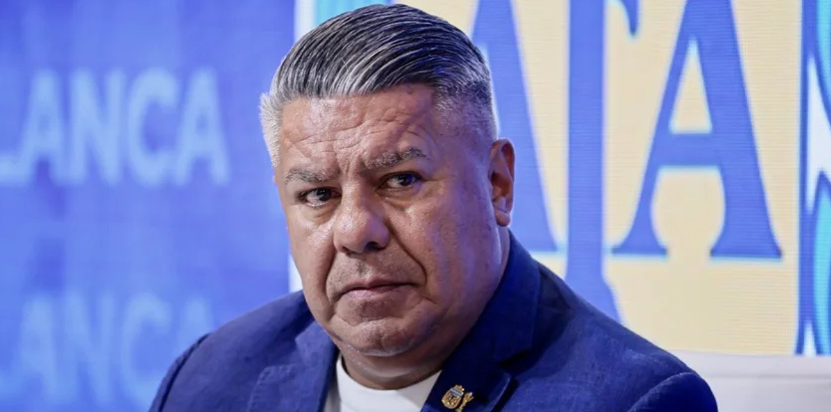 Justicia argentina citó a declarar a Claudio "Chiqui" Tapia y prohibió su salida del país