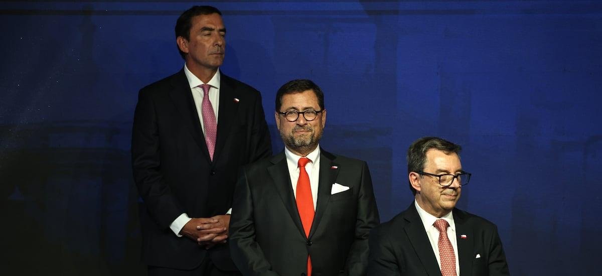 Pérez Mackenna encabeza cita con senadores de la comisión de RR.EE antes de su bilateral