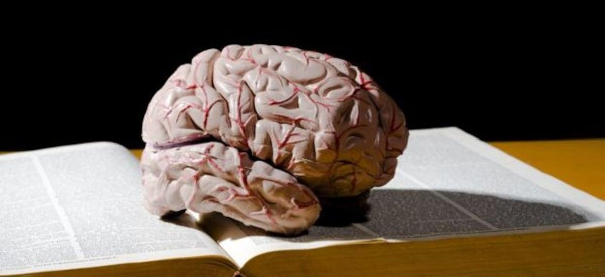 3 formas de pensar únicas de las personas inteligentes, según un psicólogo