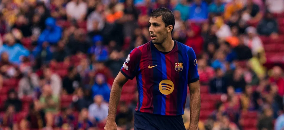 “Nunca quise burlarme”: Rodri ofrece disculpas a toda la plantilla del Valencia tras catalogarlos de “malísimos”