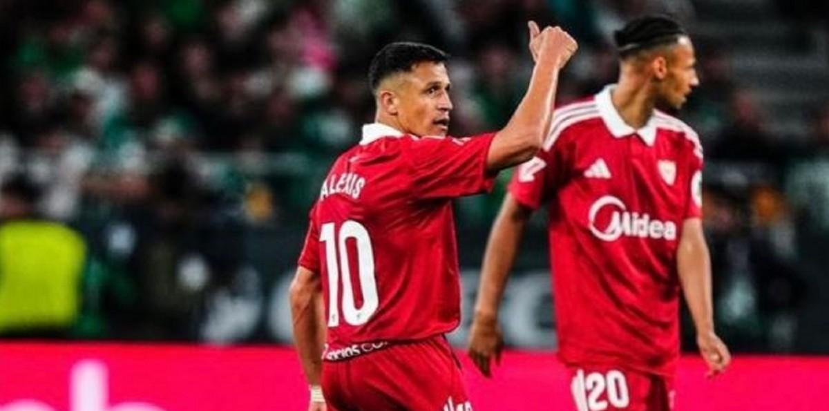 Alexis Sánchez anotó en el luchado empate del clásico Betis-Sevilla
