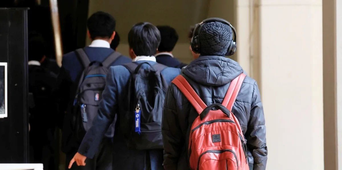 Contraloría detecta falta de fiscalización en colegios más denunciados por violencia